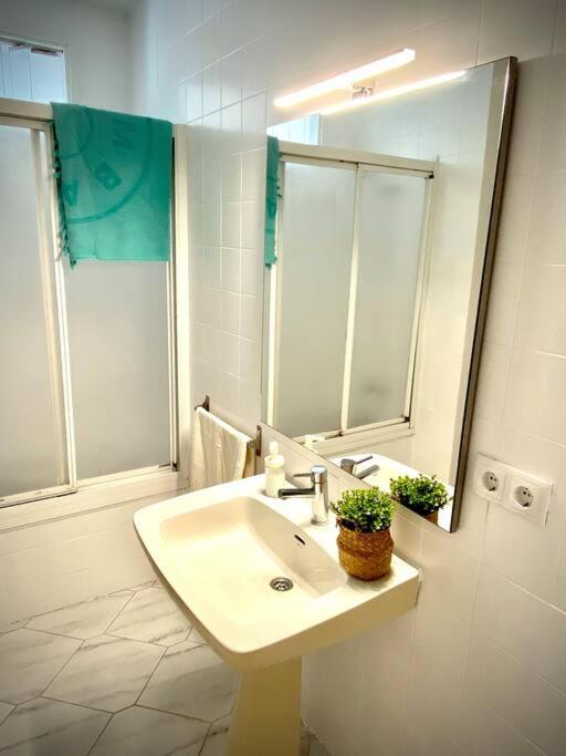 Mychoice Victoria Apartment Рота Екстериор снимка